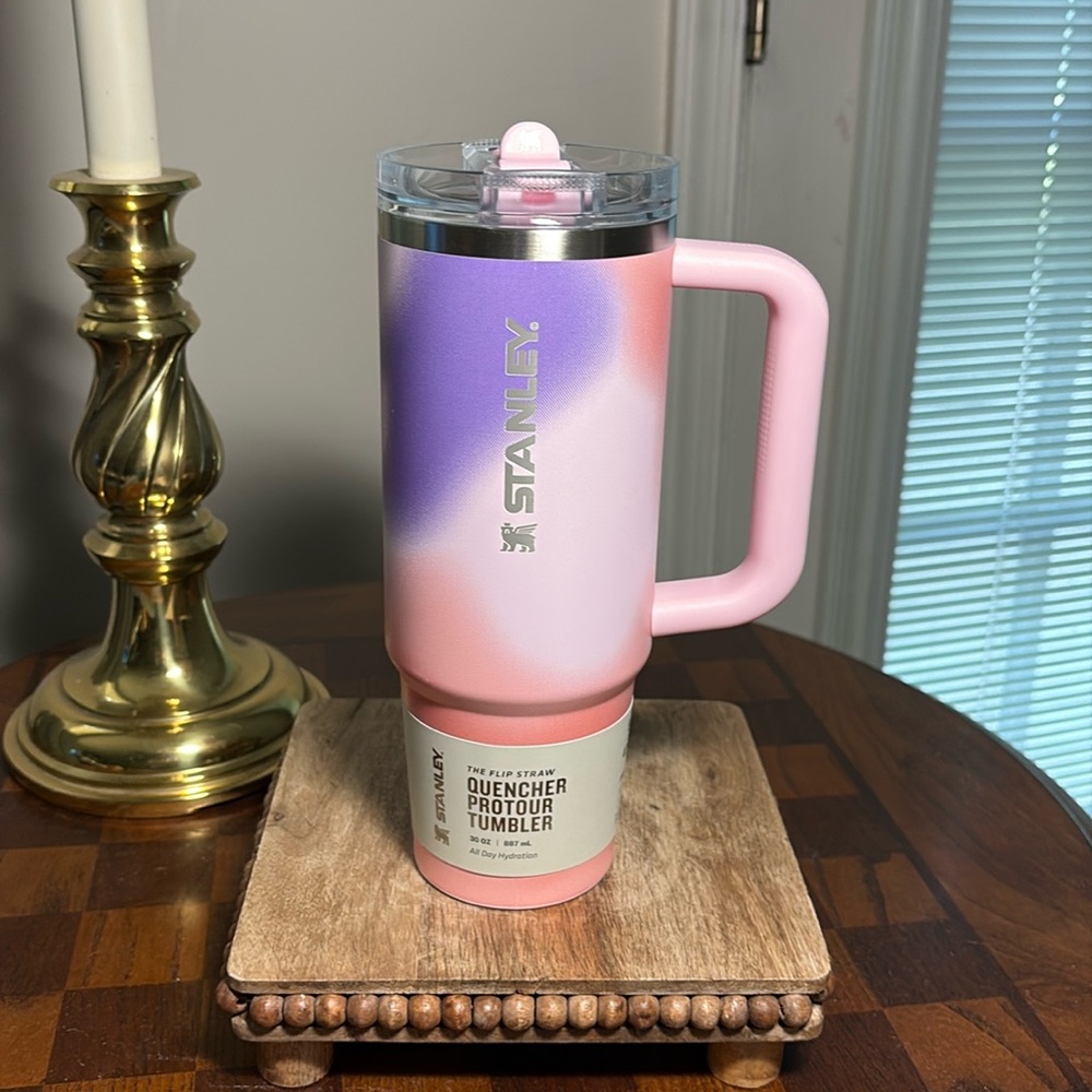 30 oz Stanley Quencher Protour tumbler